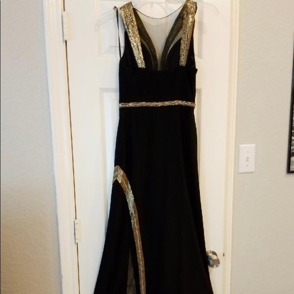 CAMILLE LA VIE Black and Gold Prom Dress - Picture 7 of 8